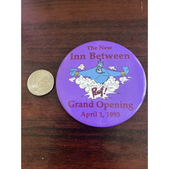 Disneyland The New Inn Between Grand Opening April 1993 Genie Button Pin - Picture 2 of 3